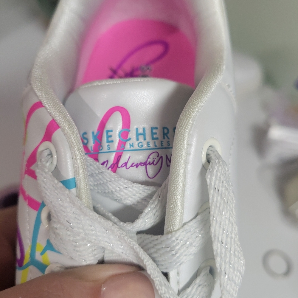 NWOB Skechers Girls Hi Ridge White Fashion Sneaker  Y4 W6 - Picture 6 of 13